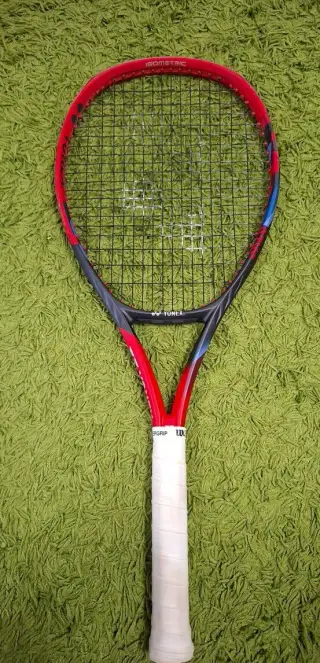 Rakety Yonex VCore 280 g