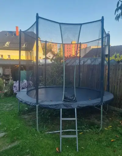 Trampolína