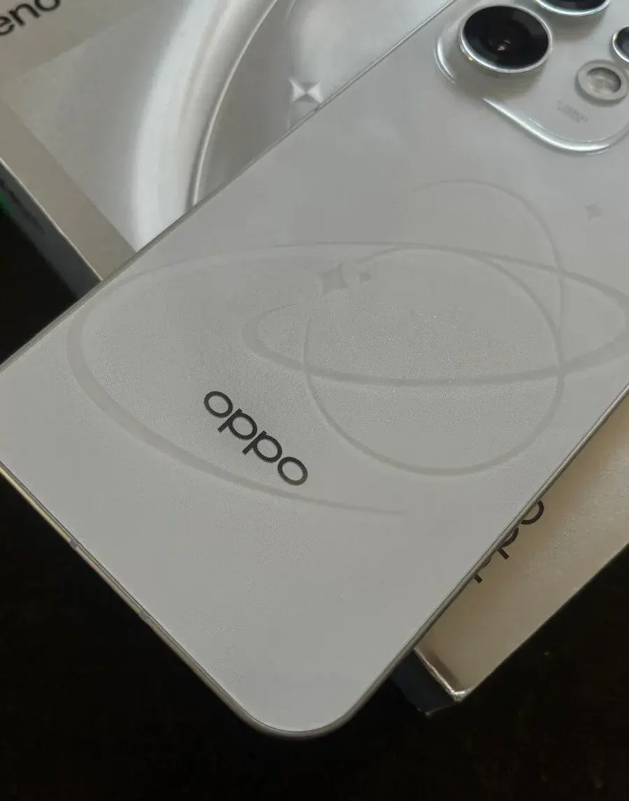 OPPO Reno16 5G