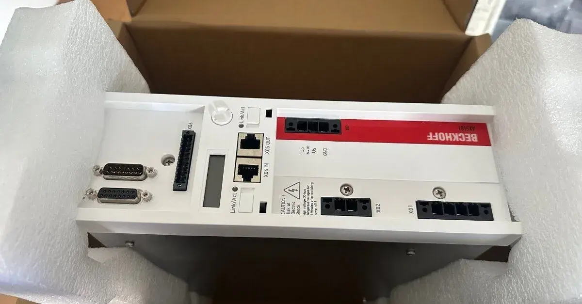 Servoměnič Beckhoff AX5101