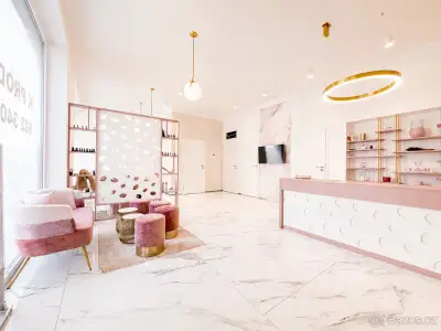 Prémiový komerční prostor, 201 m², Centrum Vysokého Újezdu