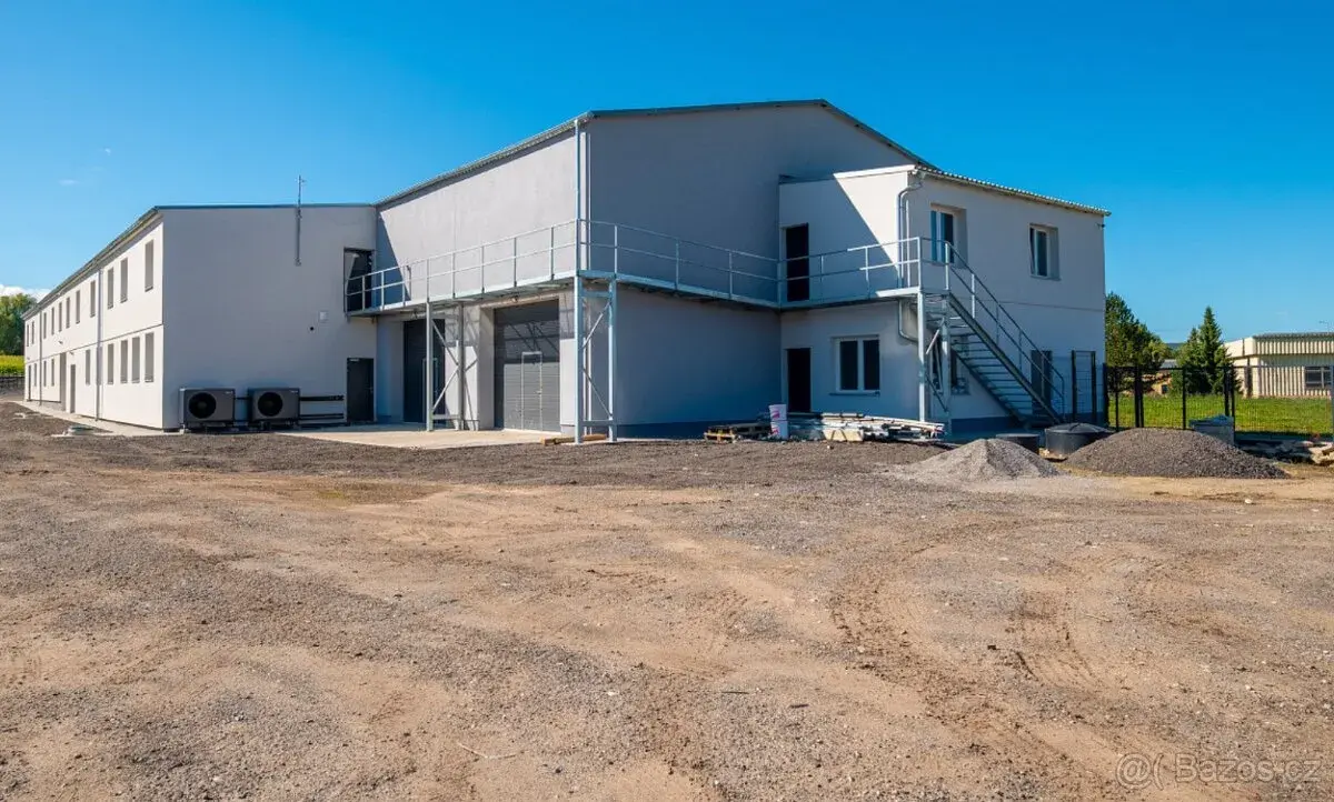 Pronájem skladového prostoru 575 m² Radošovice, Strakonice