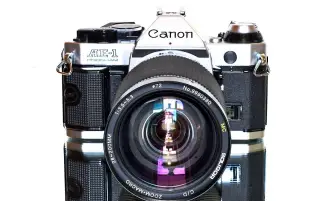 Canon AE-1 Program + 28-200mm STAV