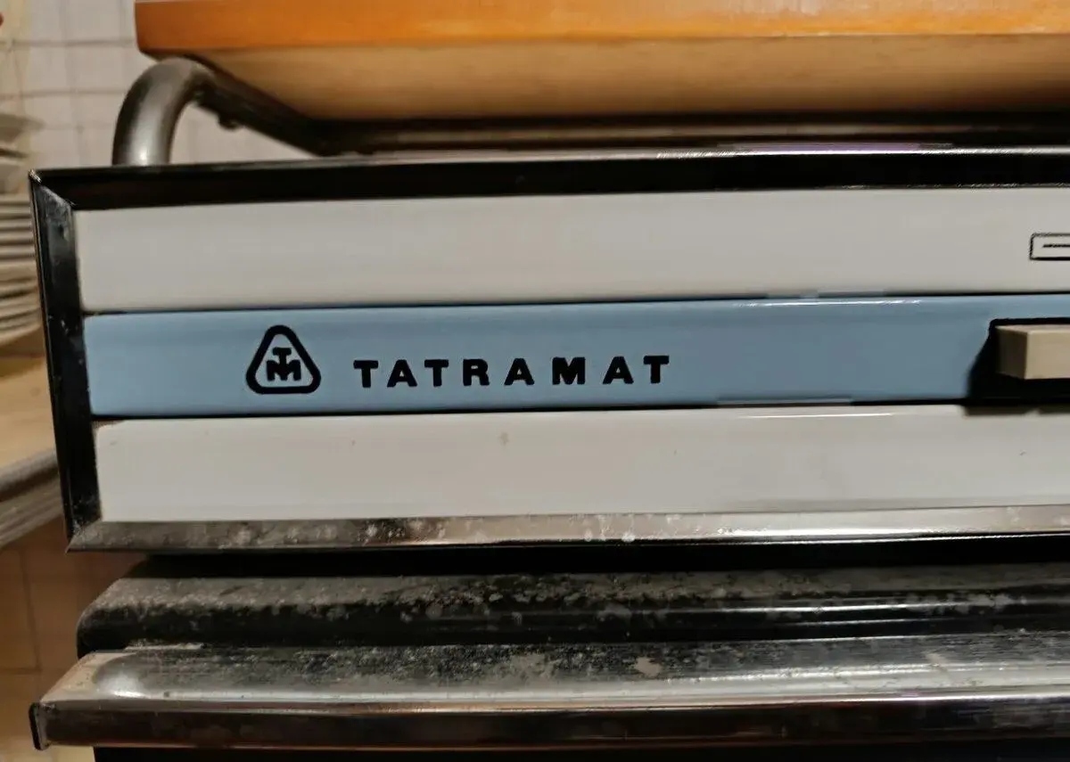 Retro elektrická trouba Tatramat