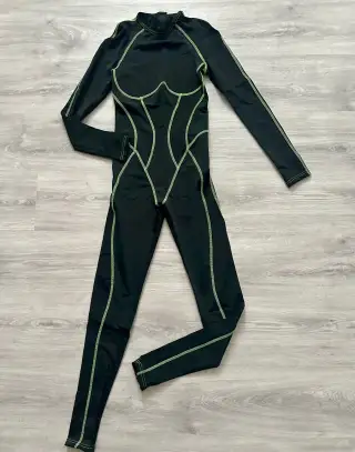 černý prošívaný overal, vel S
