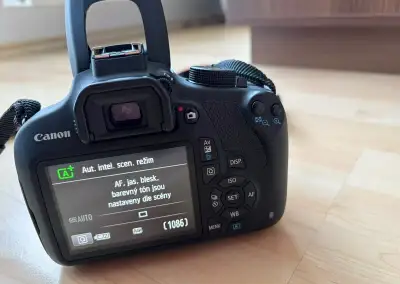 Canon EOS 1200D