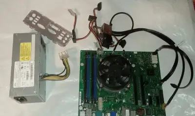 MB Fujitsu D3220-A12 Intel i5-4570 (zdroj)