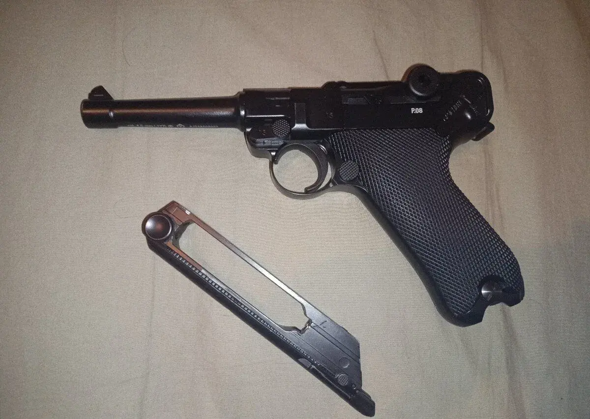 Vzduchová pistole Umarex Legends P08 BlowBack 4,5mm