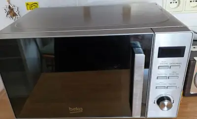 Mikrovlnná trouba Beko