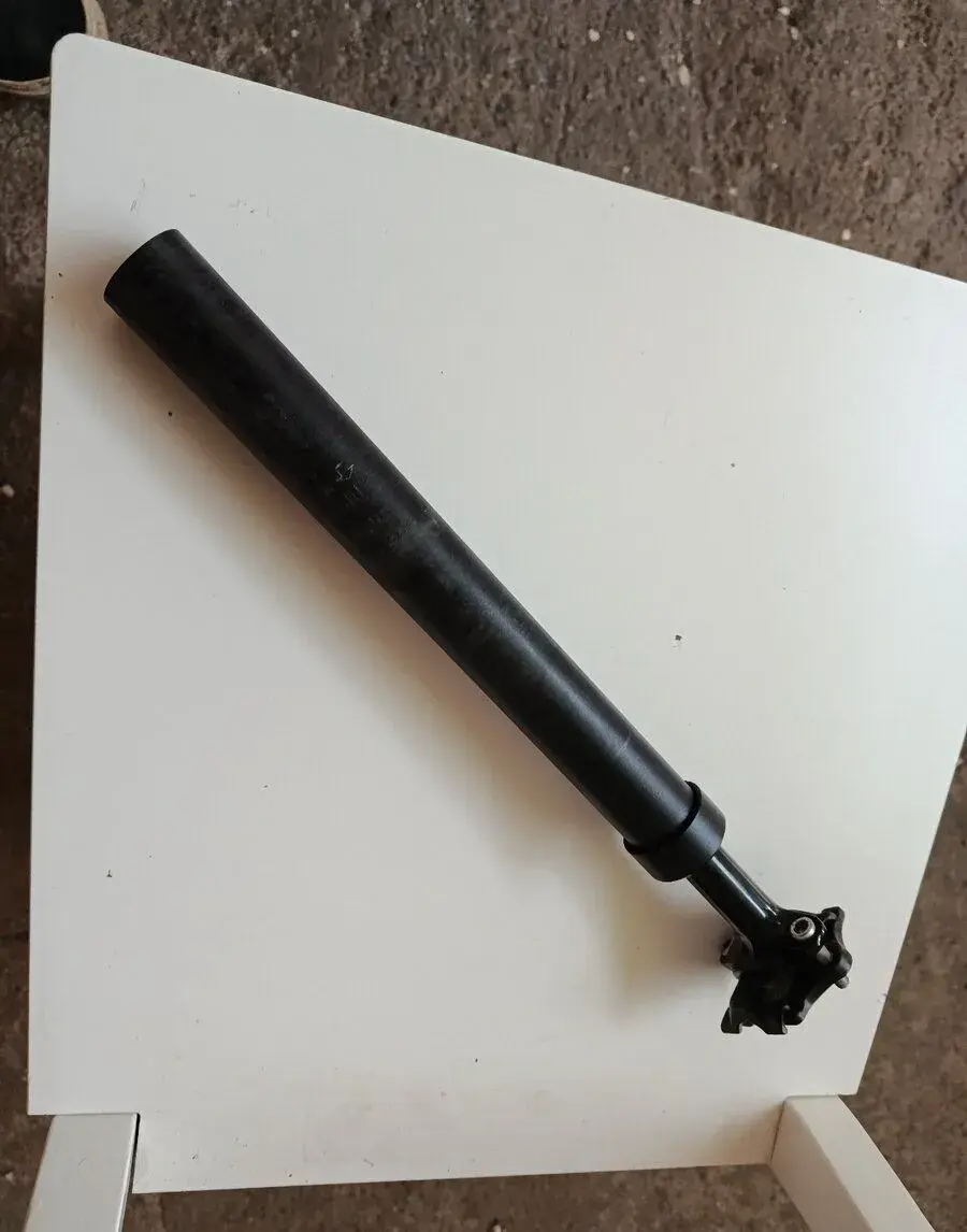 Sedlová trubka 31,6mm odpružená