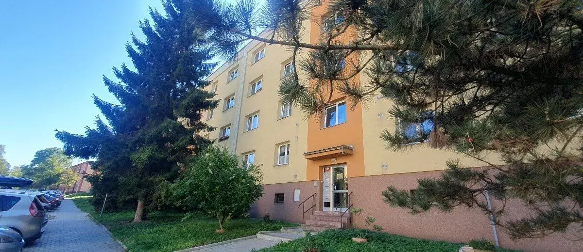 Pronájem bytu 2+1 s lodžií v Karviné-Mizerově