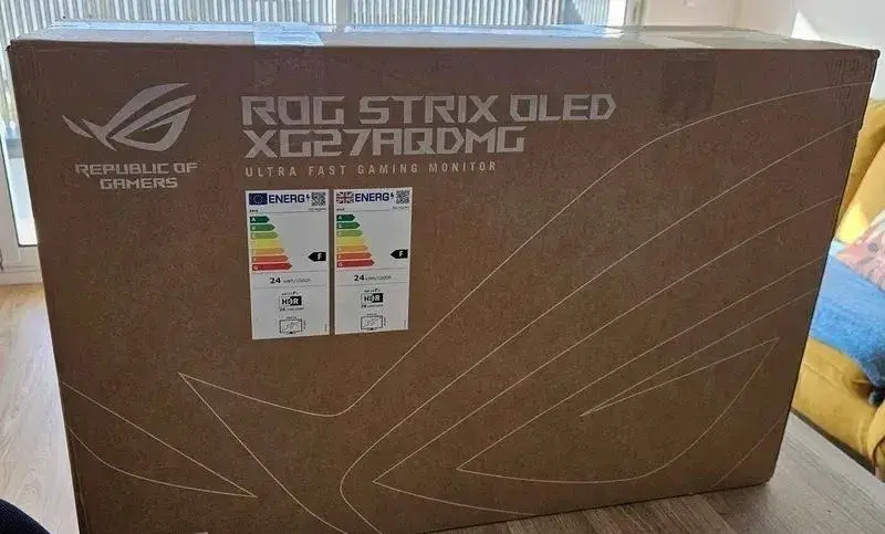 Nový monitor Asus ROG Strix XG27AQDMG 27" OLED