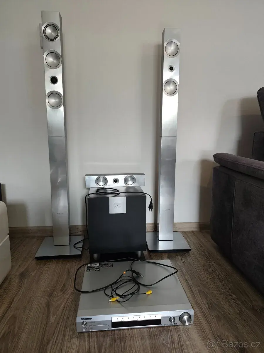 Pioneer AV receiver + subwoofer+repro Samsung a Pioneer