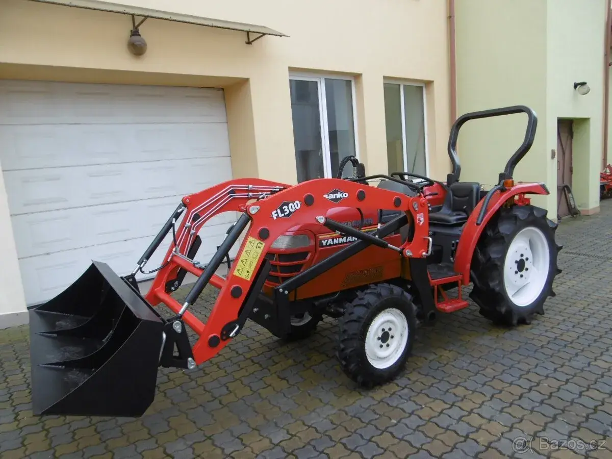 Malotraktor YANMAR RS24D s čelním nakladačem