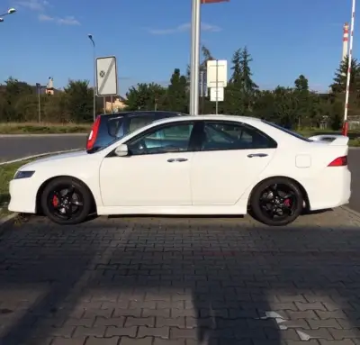 Honda Accord – 2003, 263 470 km