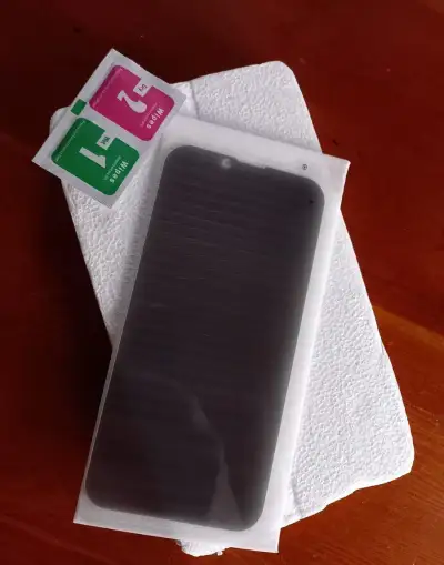 ochranné sklo privacy Iphone 13 14 Xiaomi Redmi note 12