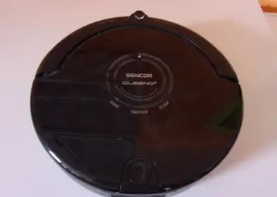 vysavač sencor svc 9031BK robotic na náhradní díly
