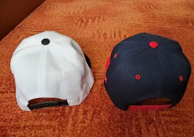 Kšiltovka, snapback