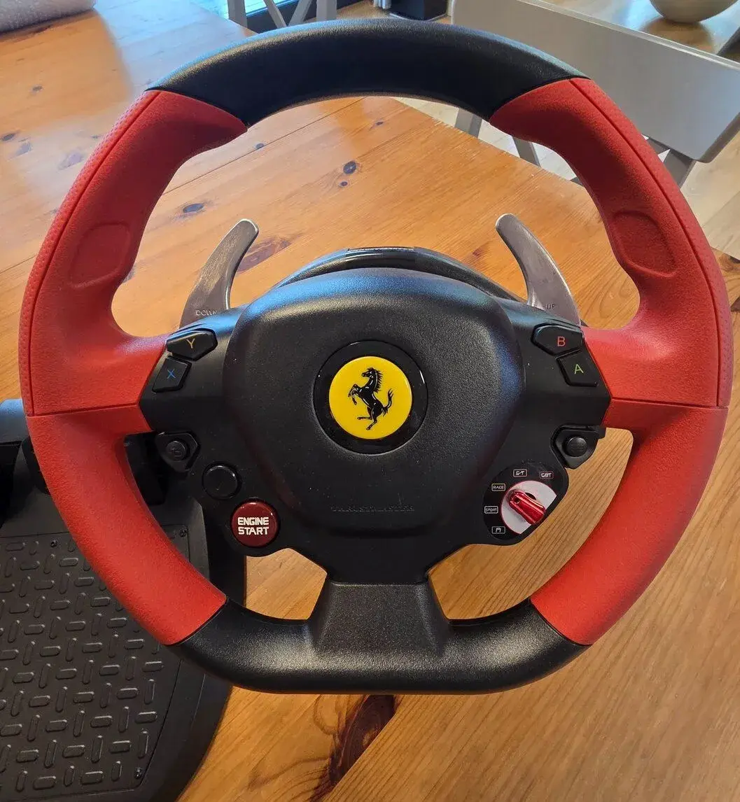 Thrustmaster Ferrari 458 Spider Racing Wheel pro XBOX ONE