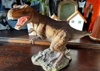 Soška dinosaurus