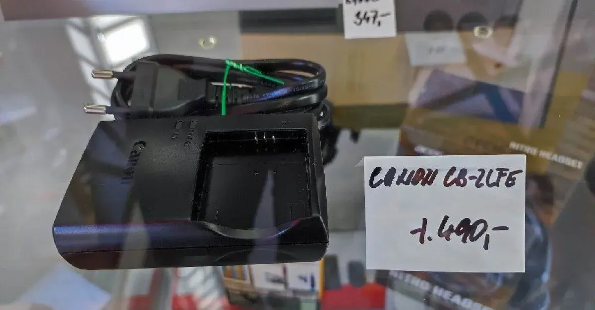 Nabíječka Canon CB-2LFE