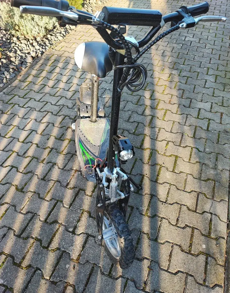 Elektrokoloběžka 1000W zánovní