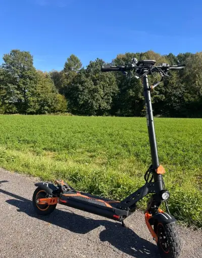 Elektrokoloběžka kukirin g2 max 55 km/h dojezd 80km