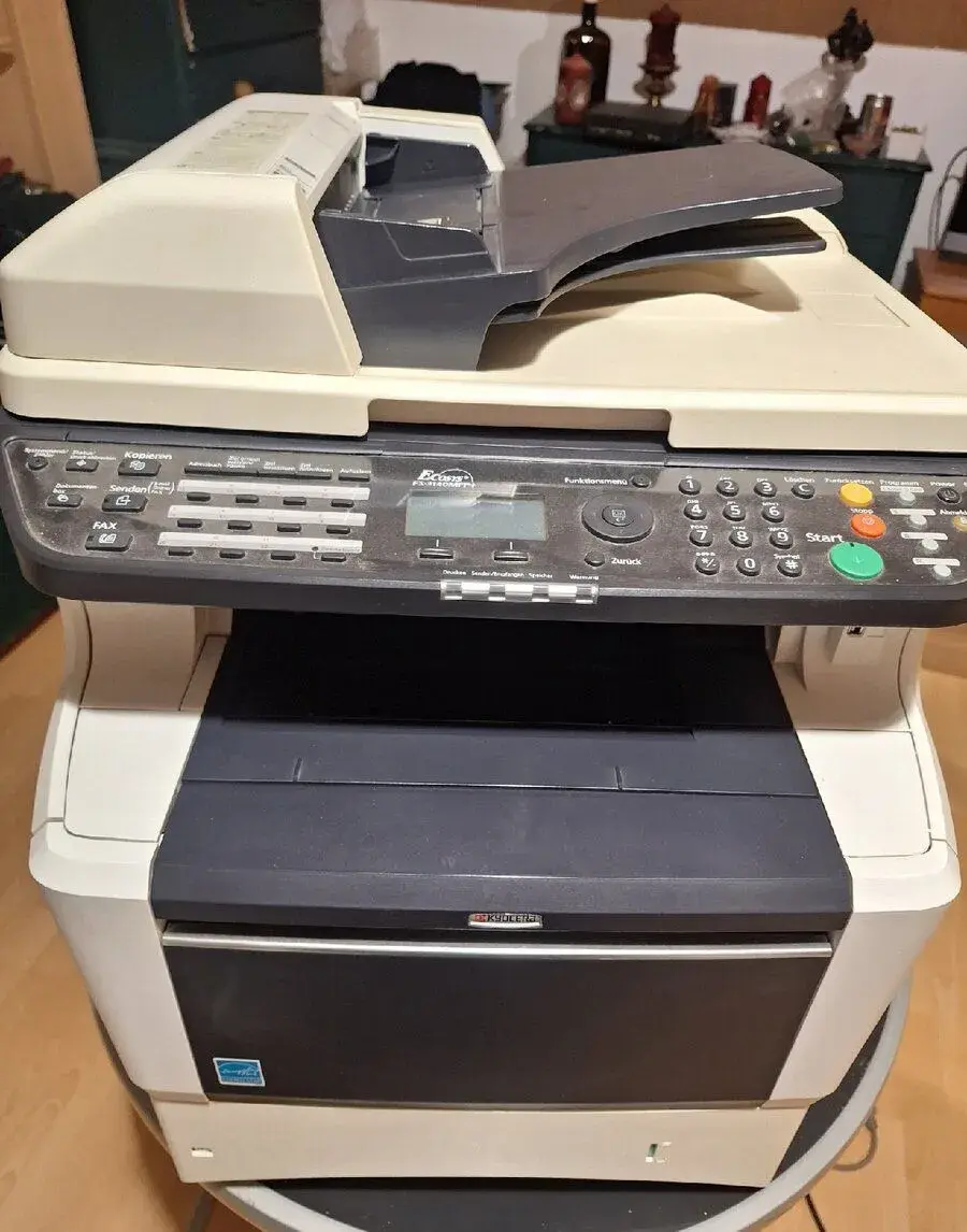 ​Kancelářská tiskárna / kopírka Kyocera + 2x toner