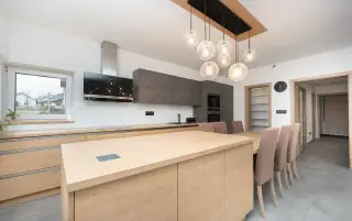 Byt 5+kk – 139 m², pozemek 594 m²