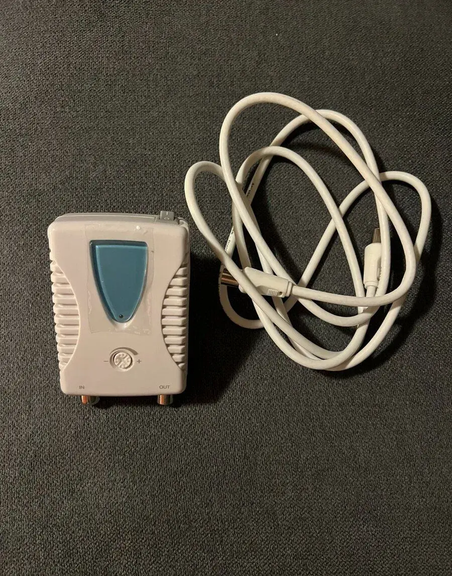 Zesilovač anténní Hama + Koaxiál bílý kabel 1,5m HAMA