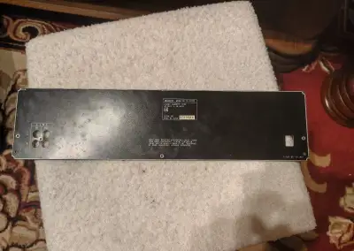 Kovový díl - zadní panel na tape deck Sony - Poptávka:
