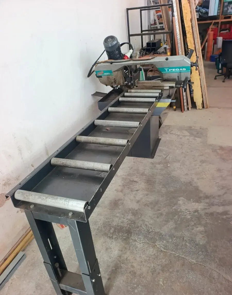 Pásová pila na kov PEGAS 220x250 GH-R