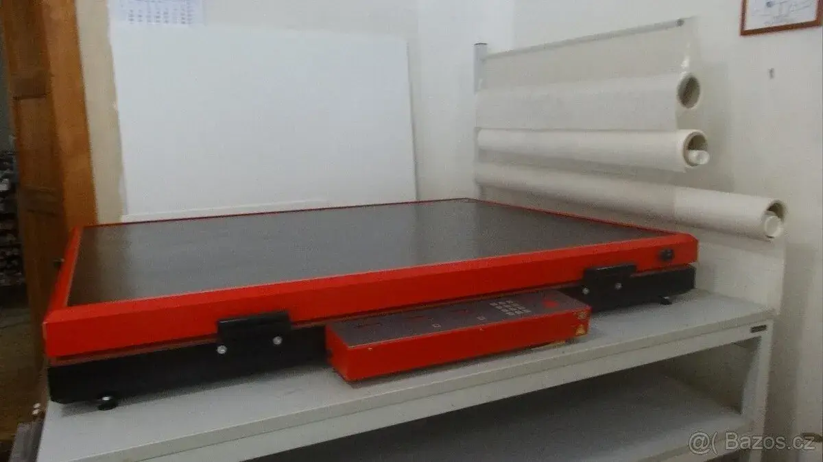 Vakuový laminátor Bidermann a stůl