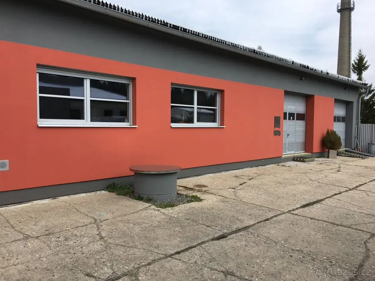 Prodej výrobního prostoru 215 m2, U Sloupů
