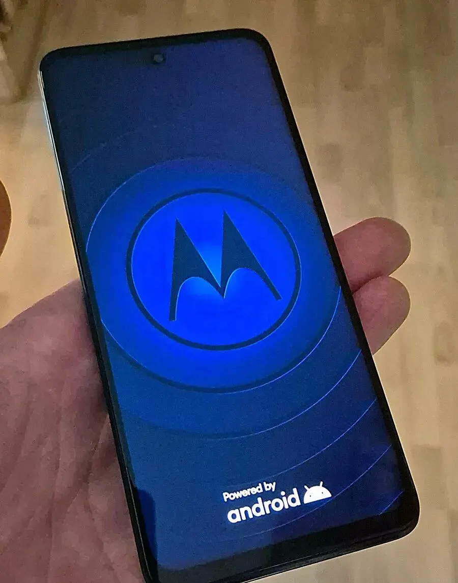 Motorola g32 - 6gb / 128gb