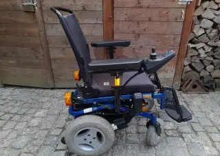 Invalidní vozík elektrický