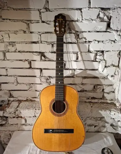 Historická kytara Cremona model 498 (50. léta)
