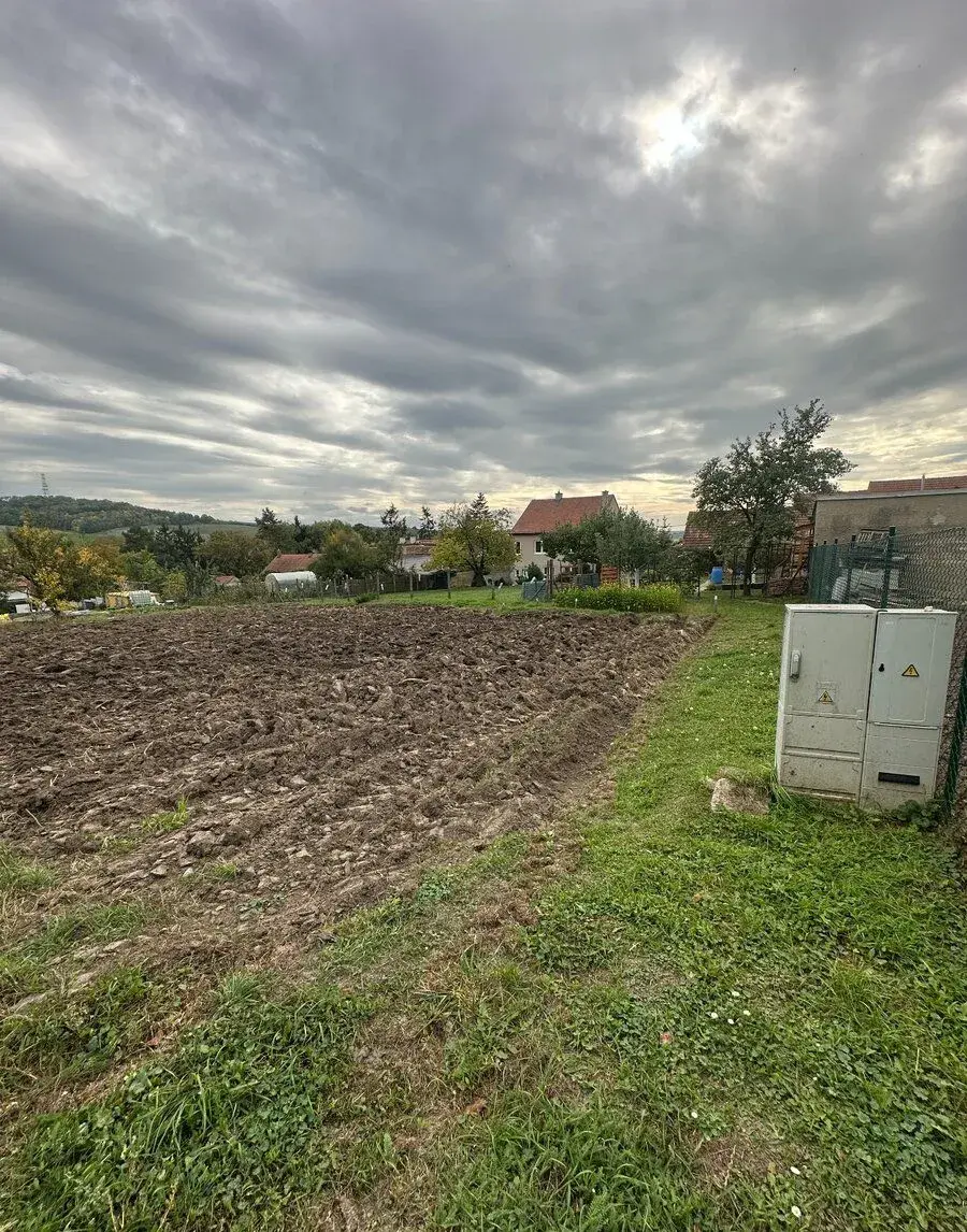 Prodej stavebního pozemku Němčany u Slavkova u Brna