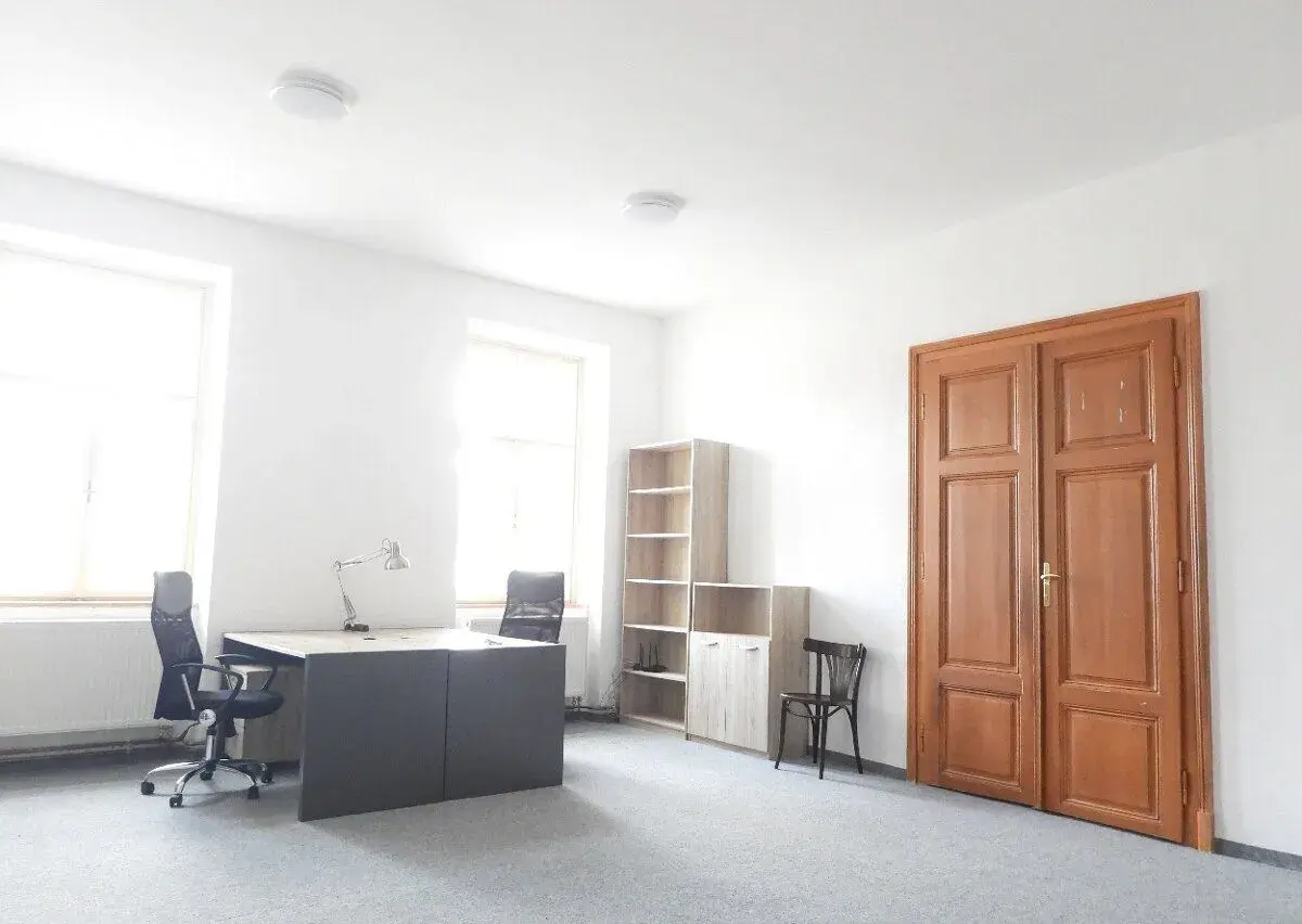 Pronájem kanceláře 52 m2 v Dělnickém domě v Jihlavě, Žižkov