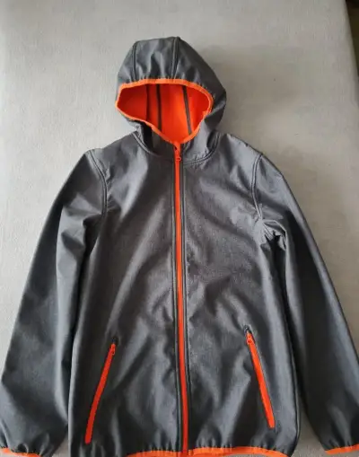 Bunda s kapuci softcheel, vel.258/164cn