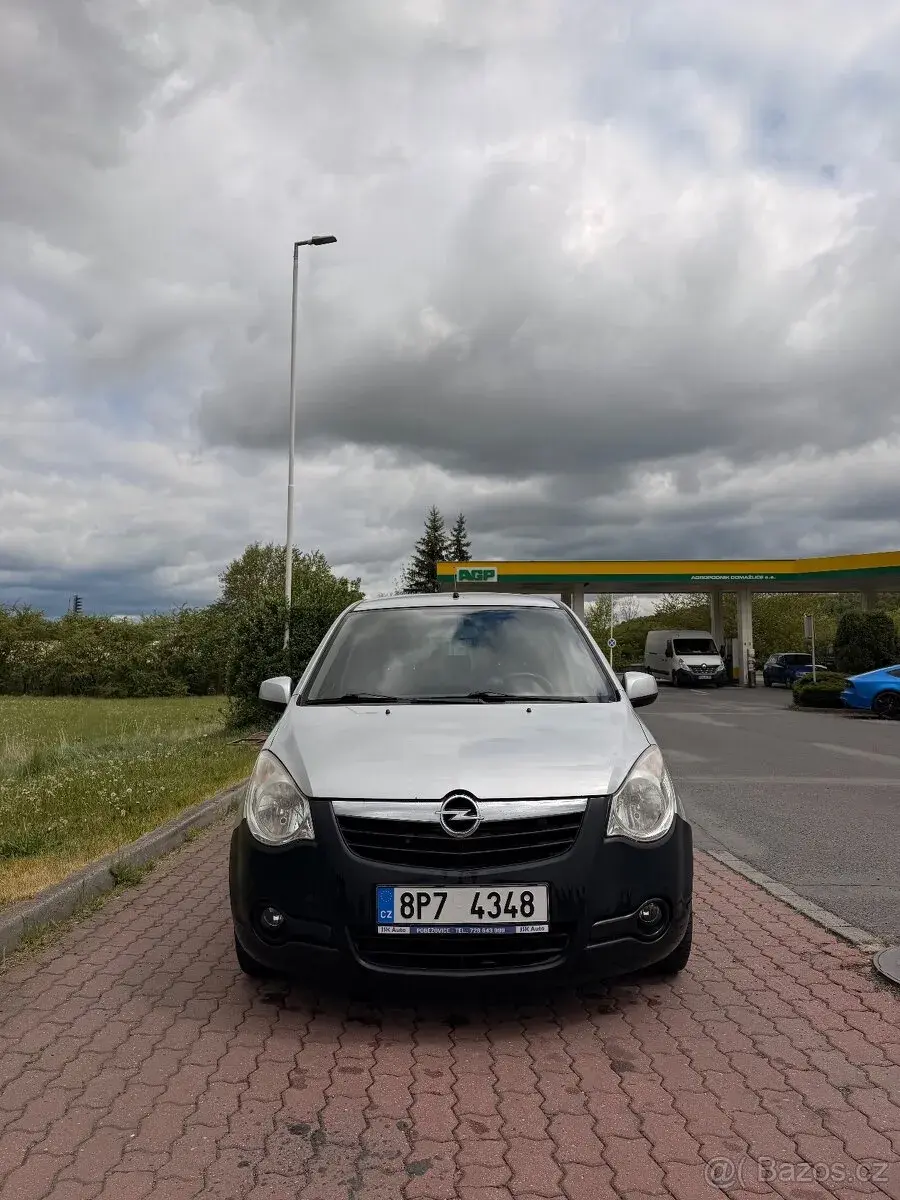 Opel Agila