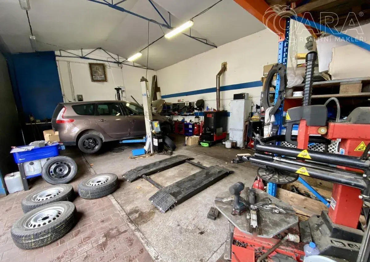 Přenechání nájmu / Pronájem zavedeného autoservisu se zázemí