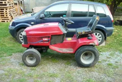 Zahradní traktor Toro - Diesel 23 koní - poctivá klasika