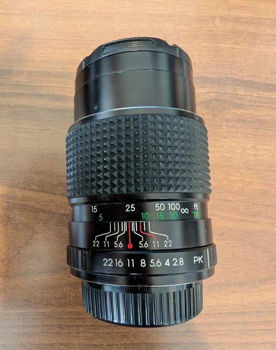 Objektiv Auto Revuenon 135mm/f2.8 na Pentax PK manuál