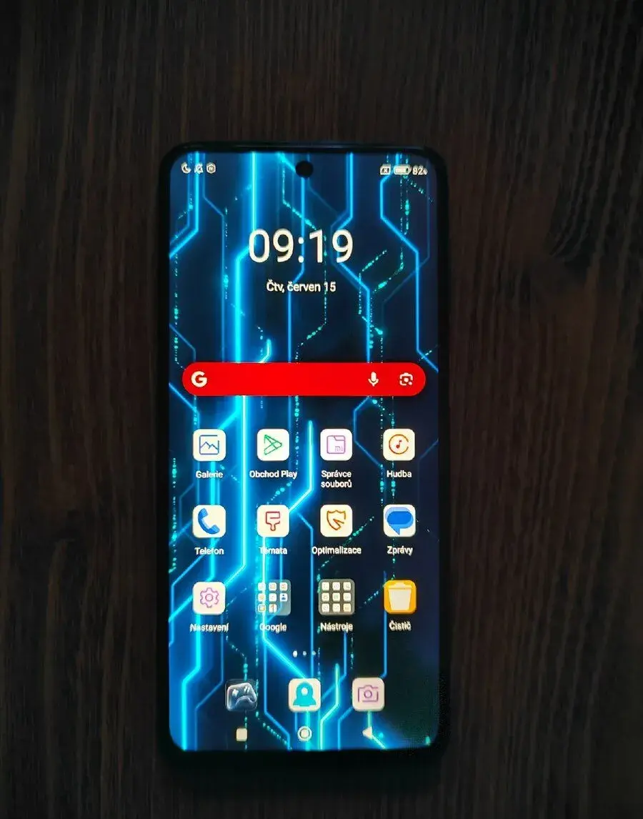 Prodej telefonu značky Redmi