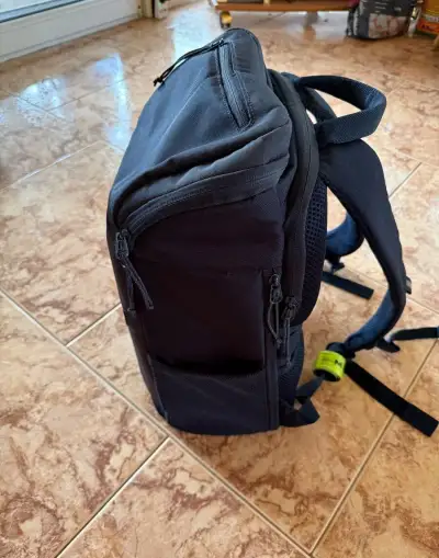 Batoh HP Travel 25l Laptop Backpack Iron Grey 15.6"