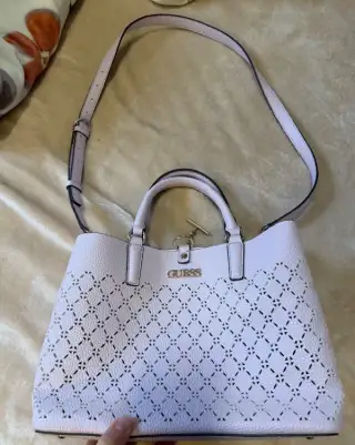 Kabelka GUESS