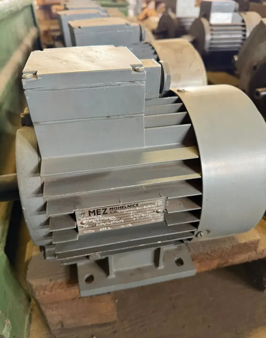 Elektromotor MEZ 4AP 90S-4/6/8