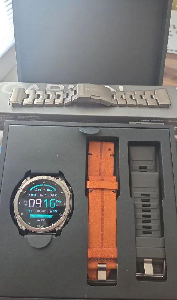 Garmin Fenix 8 safir titan 51mm