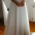 Jednoduché svatební šaty ivory